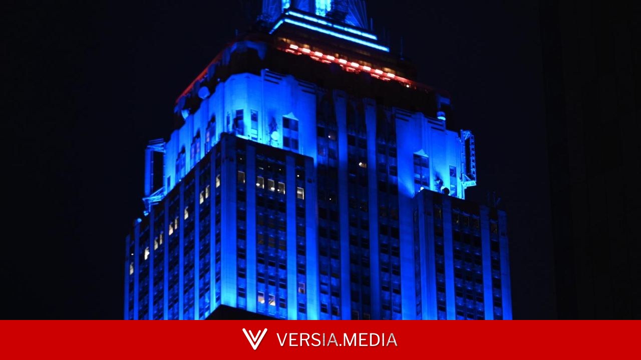 Taylor Swift’s Something Blue? Empire State Building Glow Ups Over Manhattan